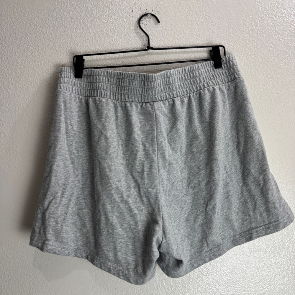 Adidas Vintage Shorts Size XL - Picture 3 of 7
